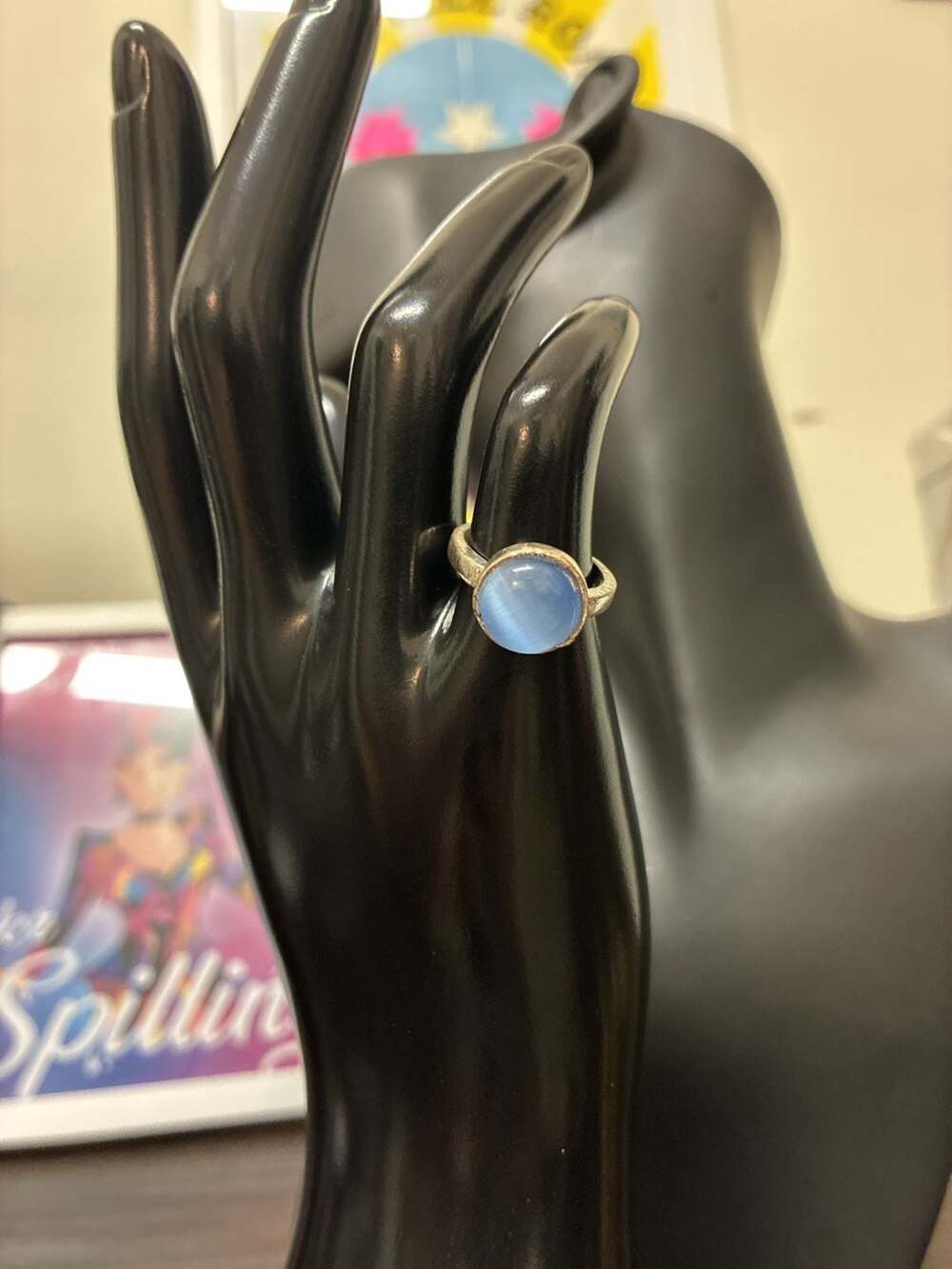 Vintage 1980s Blue Cat's Eye Cabochon Sterling Silver Ring